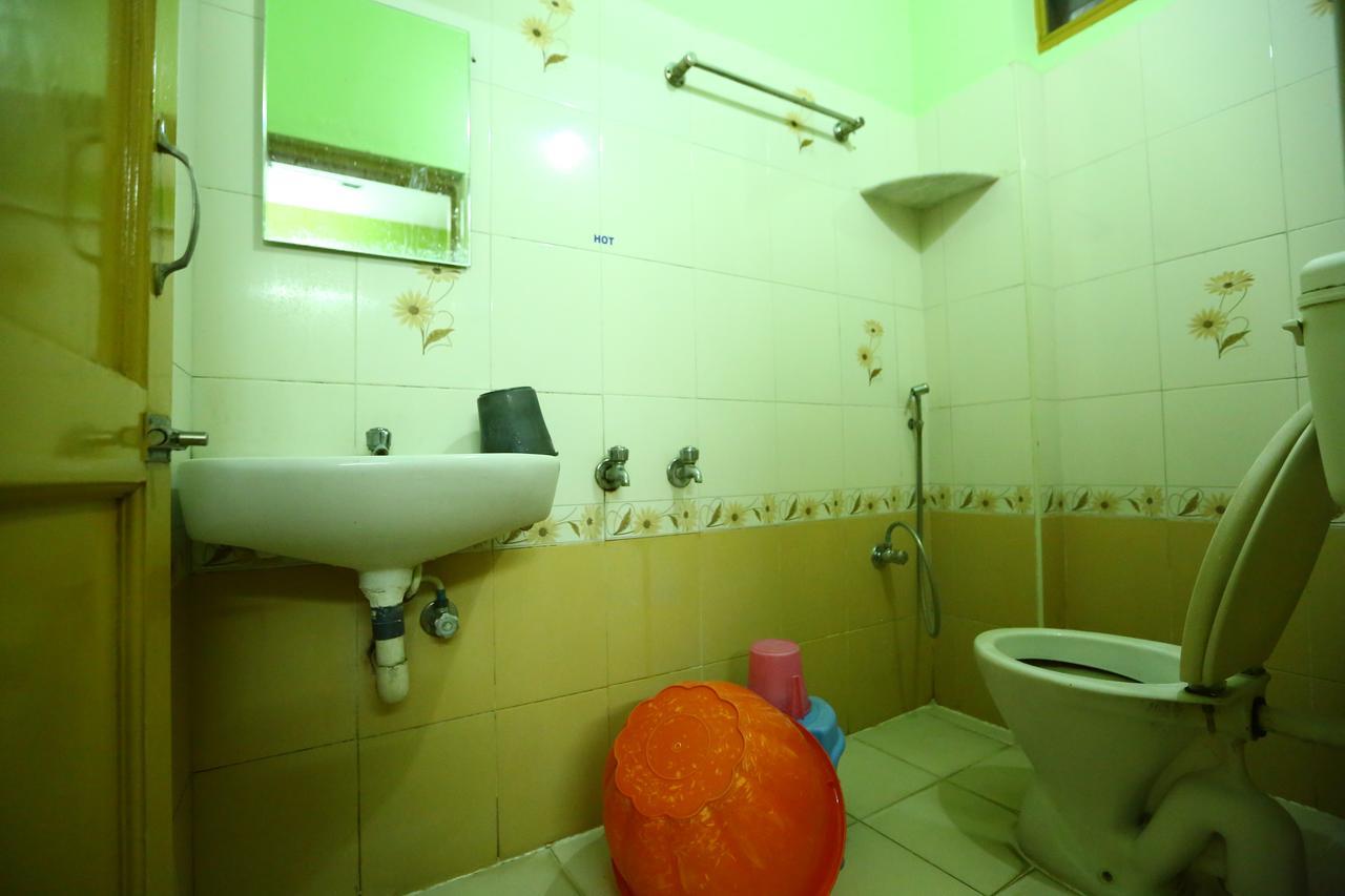 Отель Abirami Residency Tirukkadaiyur Экстерьер фото