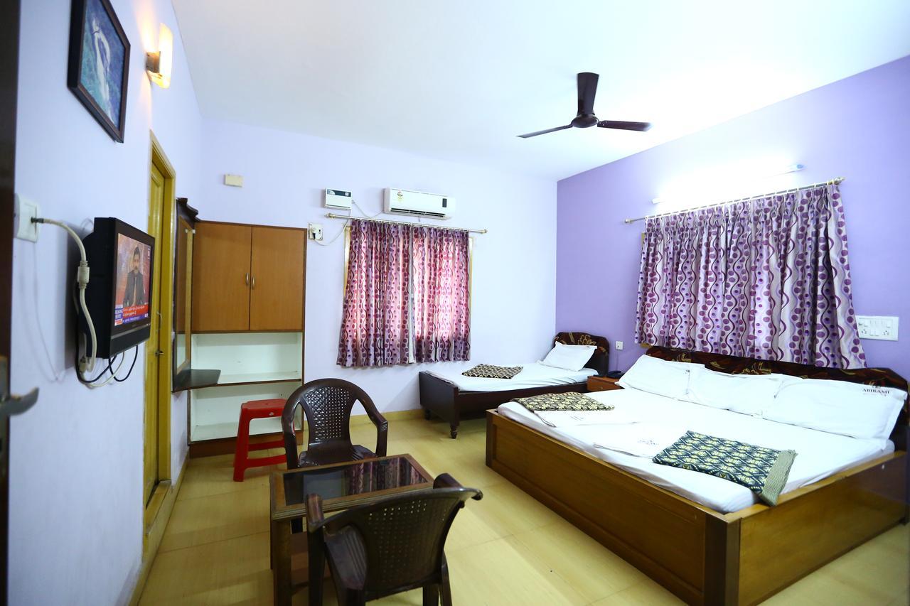 Отель Abirami Residency Tirukkadaiyur Экстерьер фото