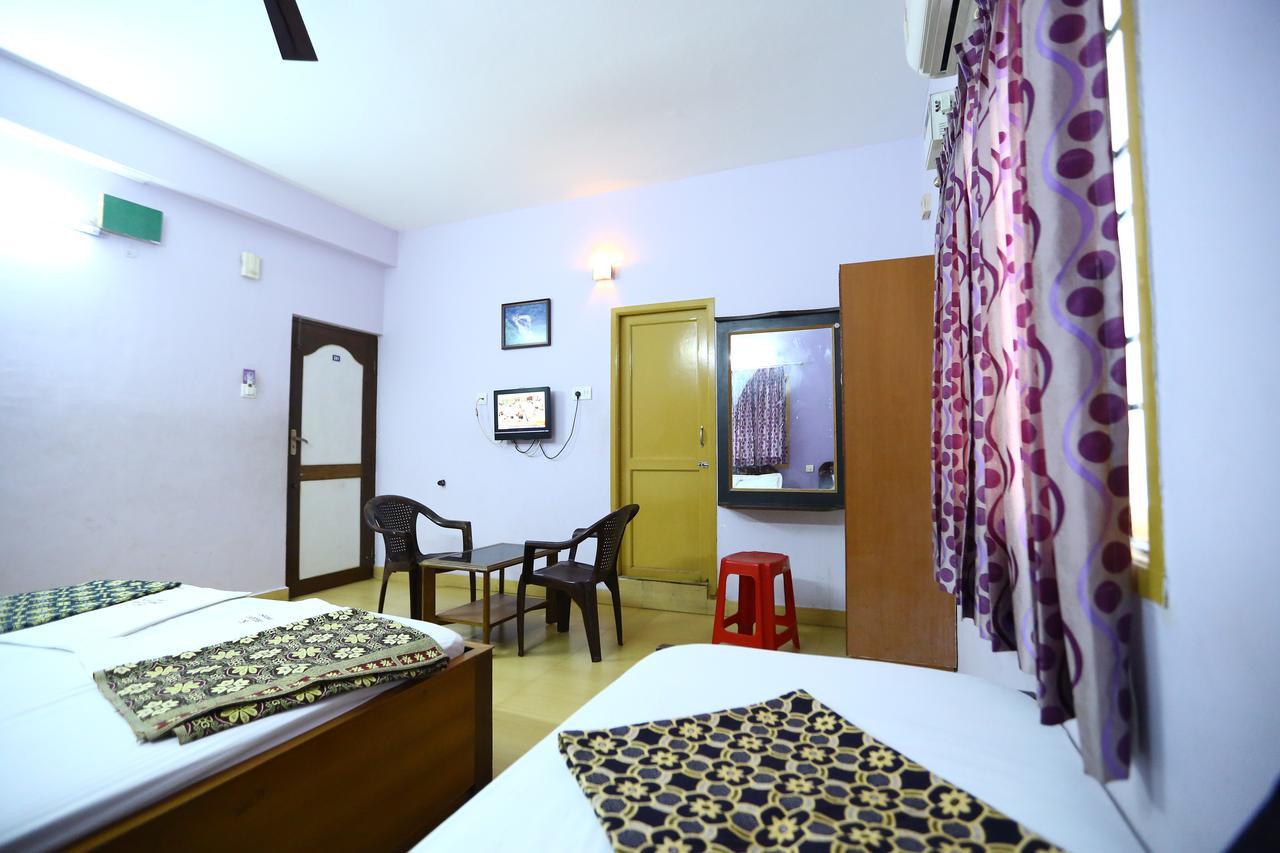 Отель Abirami Residency Tirukkadaiyur Экстерьер фото