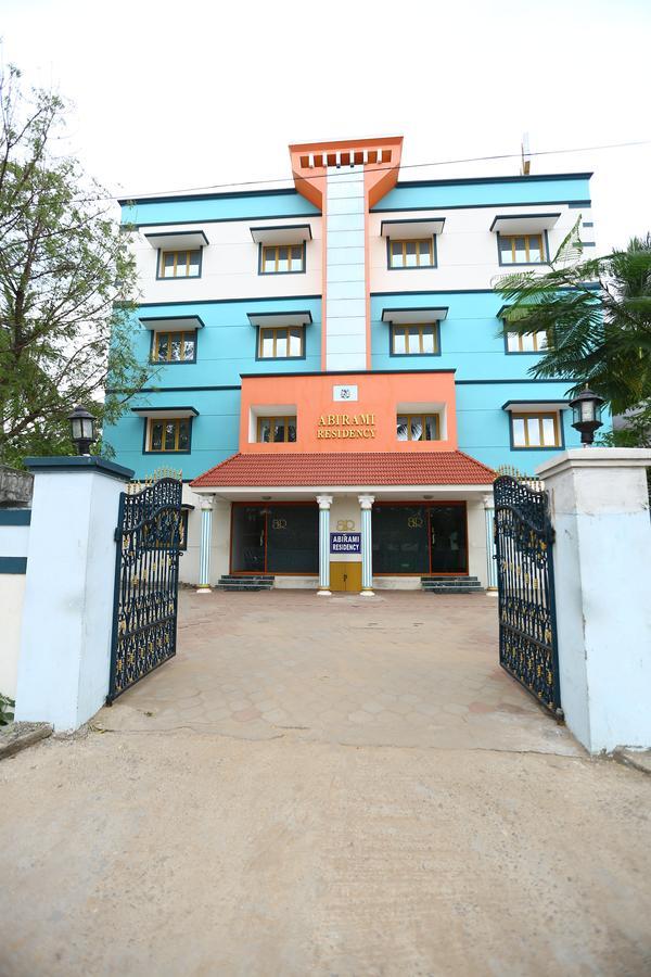 Отель Abirami Residency Tirukkadaiyur Экстерьер фото